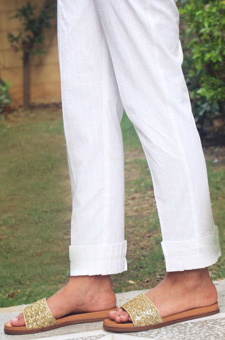 White Paste Straight Pants | BOTTOMS | T1124 - SANA'S