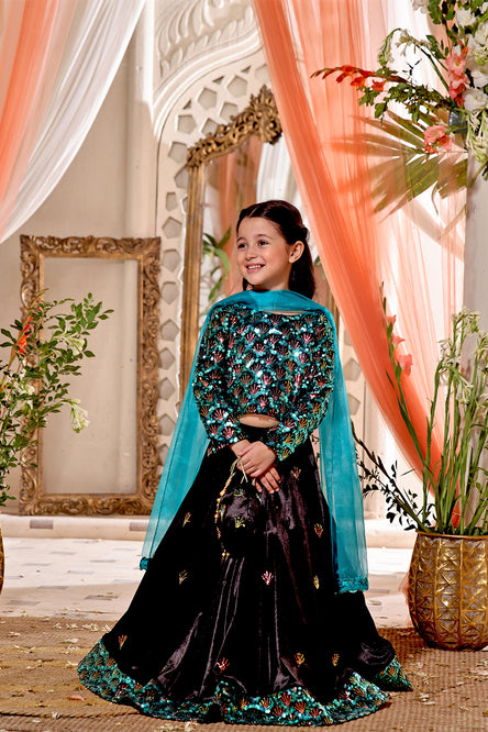 Crepe Silk Designer Wedding Wear Lehenga Choli