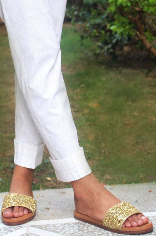 White Paste Straight Pants | BOTTOMS | T1124 - SANA'S