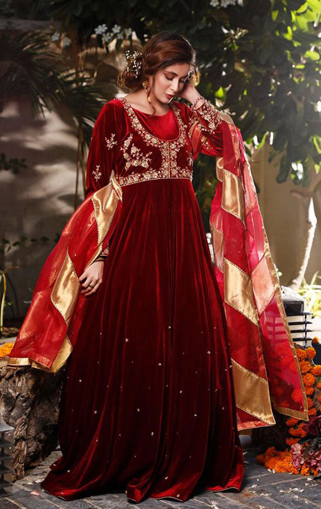 Winter Velvet Dress Pakistan, Embellished Velvet Dresses Pakistani Velvet  Dresses