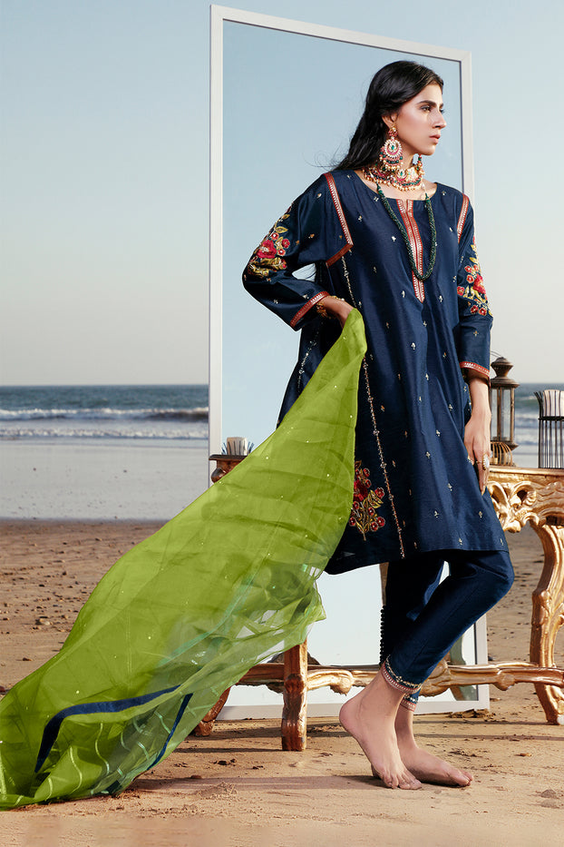 Embroidered Raw Silk 3pc Suit | Meerab Festive Edit | S202053