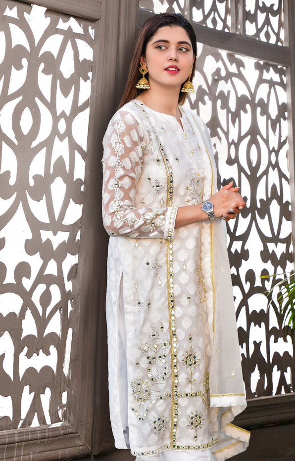 Self Embroidered Jacquard Organza 3pc Suit | Nikhaar | S202283